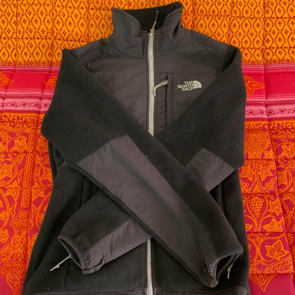 Black North Face Jacket - Picture 1 of 7
